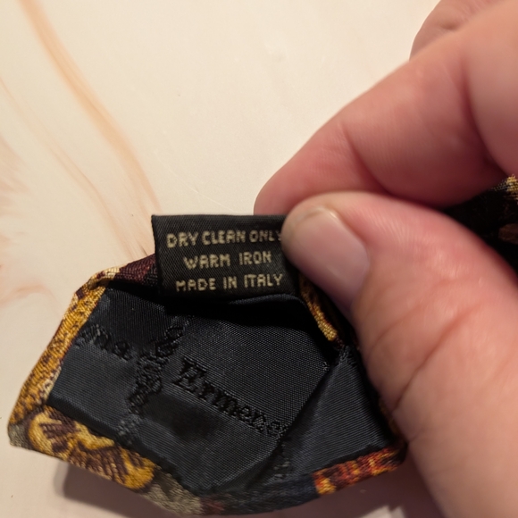 Ermenegildo Zegna Black and Gold Silk‎ Tie Accessories - Picture 5 of 6